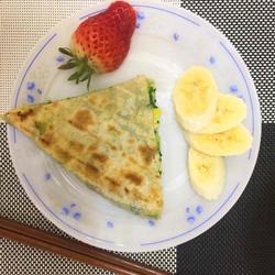 鸡蛋韭菜饼的做法[图]