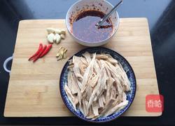 凉拌腐竹的做法图解1