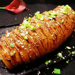 培根风琴烤土豆的做法[图]