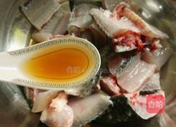 冬笋雪菜鱼骨头汤的做法图解3