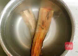 爆炒鳗鱼丝的做法图解1