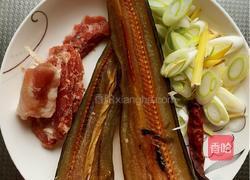 爆炒鳗鱼丝的做法图解2