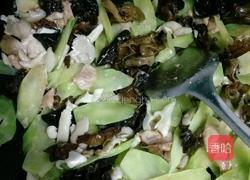 莴笋木耳的做法图解3