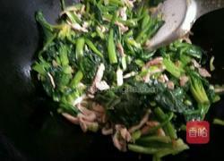 肉丝炒菠菜的做法图解2