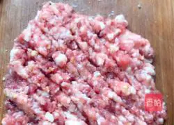 Illustration of how to make pan-fried lotus root cake 4