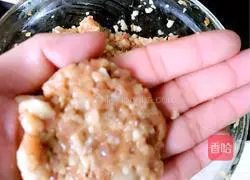 Illustration of how to make pan-fried lotus root cake 10