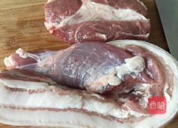 红烧肉(客家红焖猪肉)的做法图解1