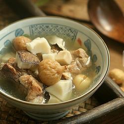 海椰皇猪骨汤