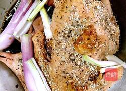 脆皮香草乳鸽的做法图解2