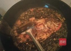 酸菜甜辣鱼的做法图解3