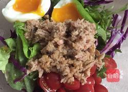 金枪鱼色拉的做法图解3