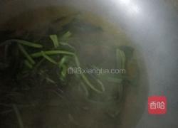 果仁菠菜的做法图解1