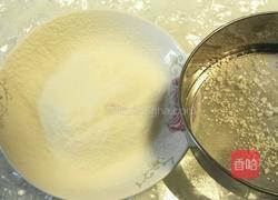 戚风蛋糕的做法图解2