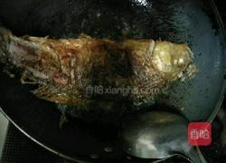红烧鲤鱼的做法图解5