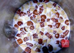 花生红枣牛奶的做法图解6