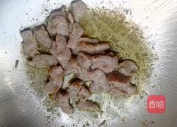 金针菇炒肉的做法图解4