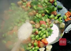 毛豆炒鸡丁的做法图解10