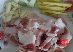 白菜粉条的做法图解2