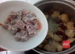 猴头菇骨头汤的做法图解5