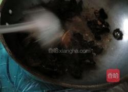 木耳炒肉的做法图解7
