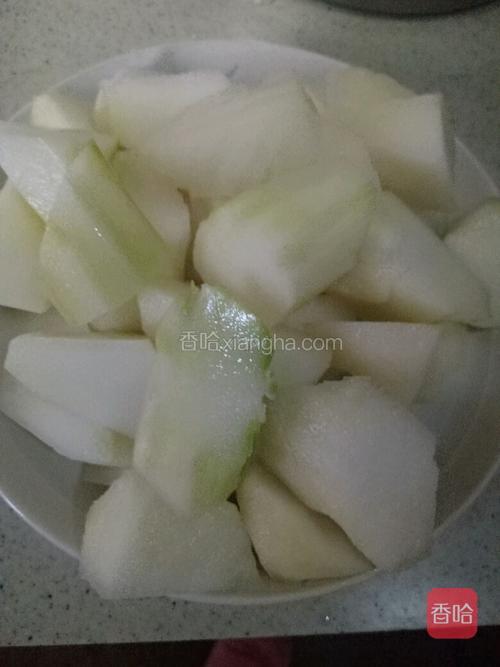 棒菜切块可以大块点，要不煮耙了，就捞不起来了。