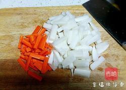 酸辣萝卜的做法图解2
