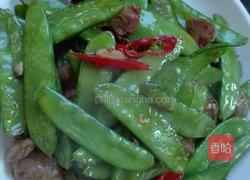 荷兰豆炒香肠的做法图解7