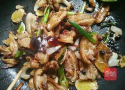 姜葱炒五花肉的做法图解5