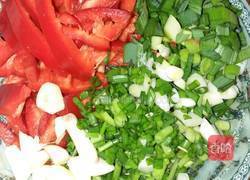 腊肉炒西芹的做法图解2