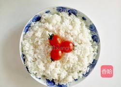 胡萝卜青瓜鸡蛋炒饭的做法图解4