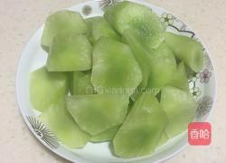 蘑菇虫草花炖鸡的做法图解4