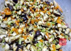 自制香菇肉酱的做法图解4