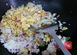 菠萝炒饭的做法图解13