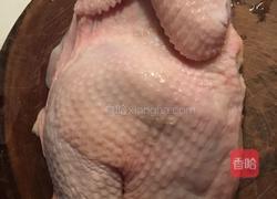 椰子鸡汤的做法图解1