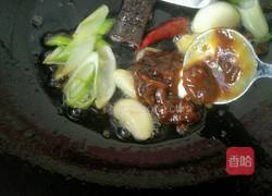 家常炖鲫鱼的做法图解5