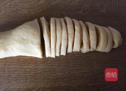 鸡蛋小麻花的做法图解3