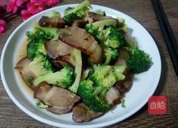 腊肉西蓝花的做法图解11