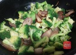 腊肉西蓝花的做法图解10