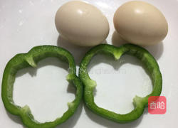 彩椒煎蛋的做法图解3