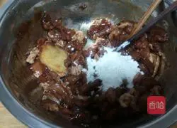 Black pepper pork claypot rice recipe 11