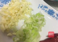 滋啦滋啦水煮牛的做法图解2