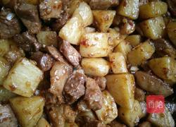 蒜香土豆丁的做法图解3