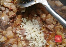 蒜香土豆丁的做法图解2