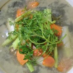 鱼羊酸菜汤