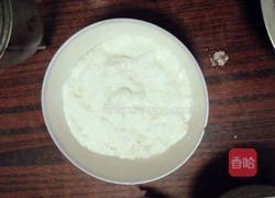 草莓酸奶巧克力蛋糕的做法图解3