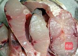 秘制熏鱼的做法图解1