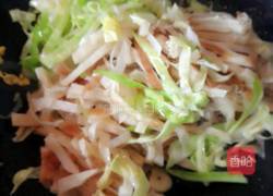 鸡蛋圆白菜炒饼的做法图解9