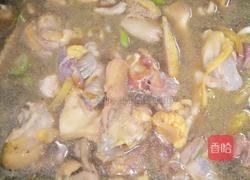 笨公鸡炒香菇的做法图解5