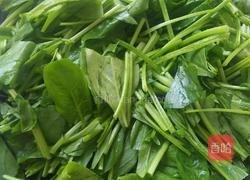 凉拌银耳菠菜的做法图解1