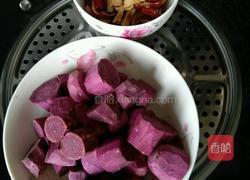 枣馅黑芝麻紫薯饼的做法图解2